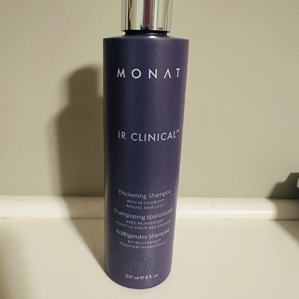 IR Clinical Thickening Shampoo